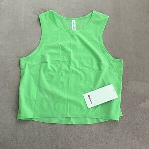 NWT lululemon Swift Ventilated Running Tank- Scream Green Light 8